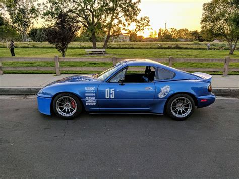 Painted the Fastback : Miata