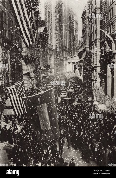 Armistice Celebrations 1918 Hi Res Stock Photography And Images Alamy