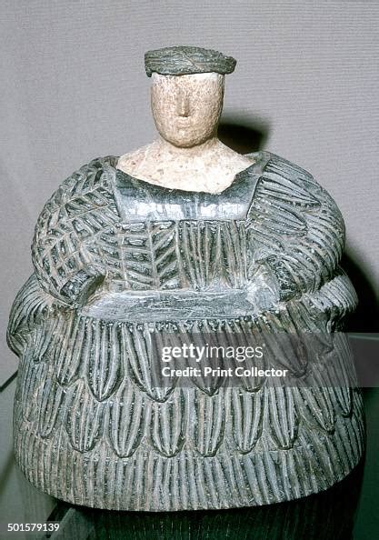 The Princess Of Bactria Wearing A Kaukenes Dress Bactrian Late 3rd