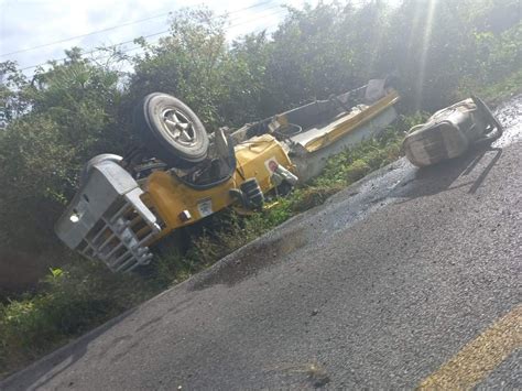 FATAL VOLCADURA EN LA CARRETERA CANCÚN MÉRIDA Sol Quintana Roo