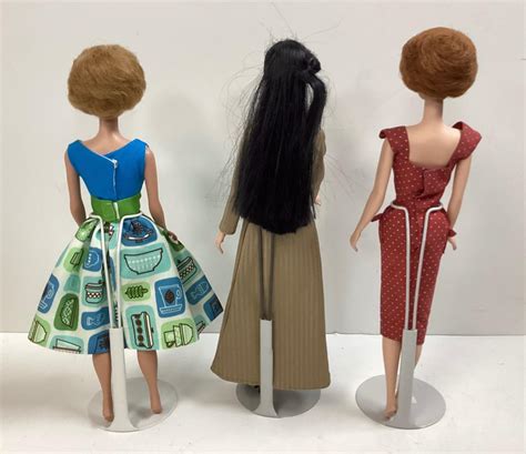 Lot 3 Barbies Including 1 Beautiful Blond Bubblecut Barbie In