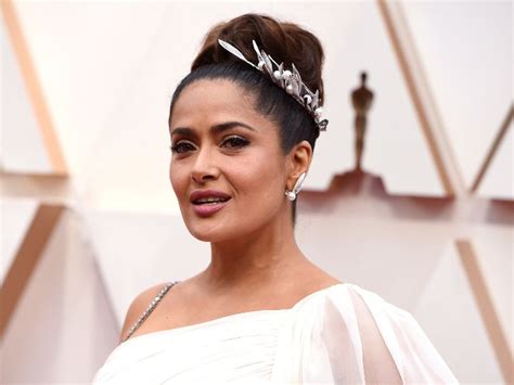 Las uñas que Salma Hayek llevó a los Oscar 2020 son la mejor opción