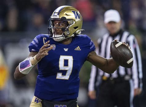 Huskies Qb Penix Can Make Early Statement In Alamo Bowl Ap News