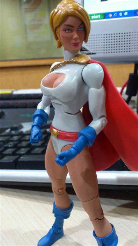 Dc Universe Classics Power Girl