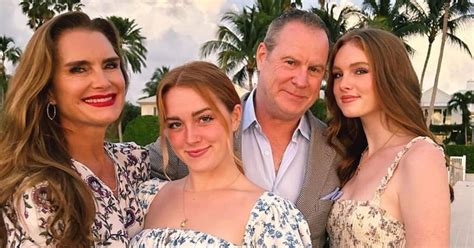 Thats Wholesome Internet Lauds Brooke Shields For Sleeping With Adult Daughters Rowan And