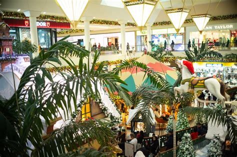 Celebrate The 12 Days Of Christmas South Coast Plaza Style South