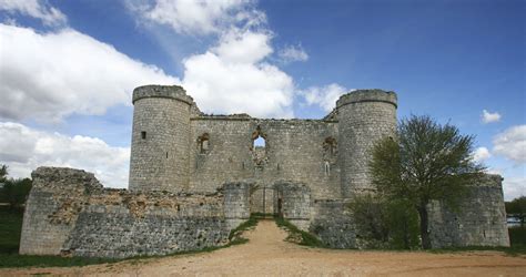 Alrededores De Castillo De Pioz TCLM