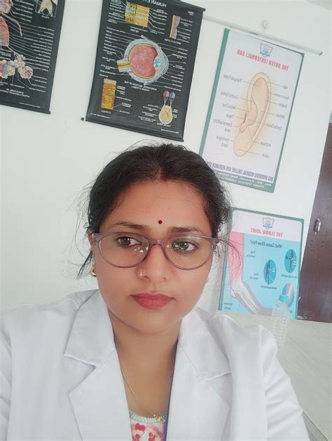 Dr Suman Yadav Book Appointment Consult Online View Fees Contact