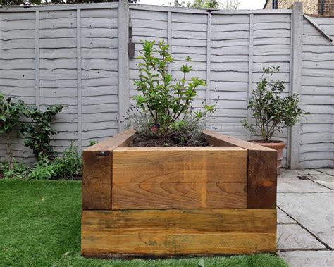 This sleepers planters garden makeover makes a big impact | Gardeningetc