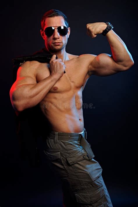 Muscular Man In Sunglasses Posing Stock Image Image Of Athlete