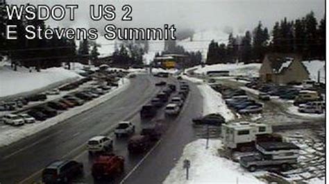 Us 2 At Stevens Pass Reopens After Snow Slide Komo