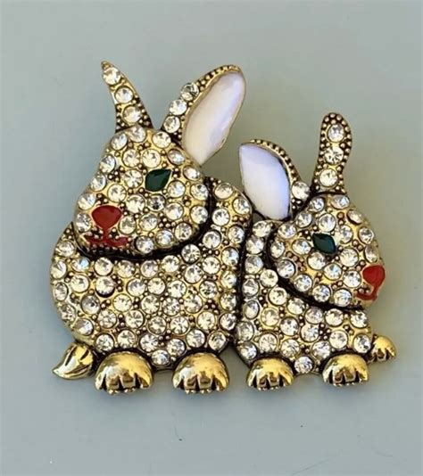 Adorable Vintage Style Bunny Brooch Etsy