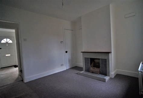 High Street Upnor Rochester Kent Bed Terraced House Pcm