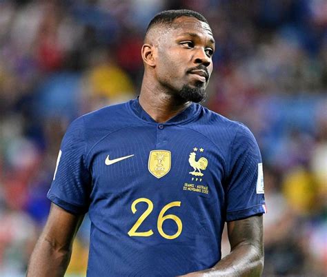 Marcus Thuram En Joueur De Football Quipe De France Footballeur