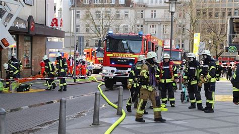 Brand In Der Bielefelder City Wohnung An Der Bahnhofstra E In Flammen