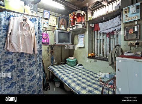 One Room House Textile mill Chawl Mumbai India Asia Stock Photo - Alamy