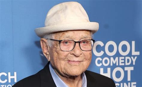 Norman Lear, who revolutionized the TV sitcom, dies at 101