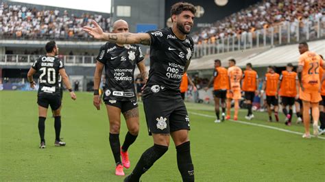 Corinthians Faz Acordo E Mant M Percentual De Ex Zagueiro Da Base Que