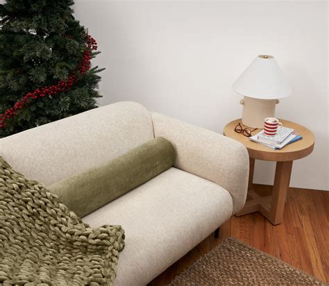 Weve Found The Next Must Have Pregnancy Pillow Babe By Hatch