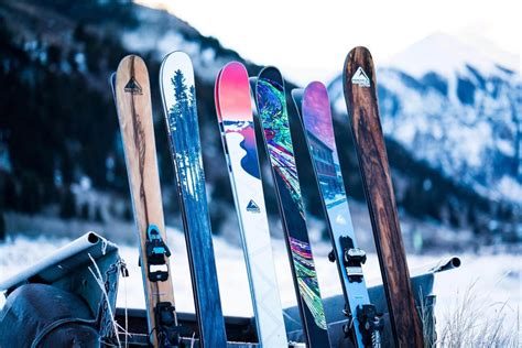 Complete Guide to Must-Have Skiing Gear