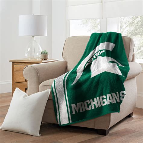 Northwest Ncaa Michigan State Spartans Sherpa Throw Blanket Ebay