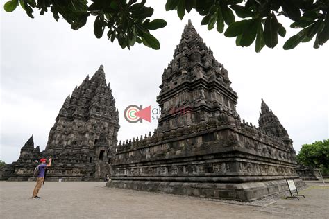 Destinasi Wisata Candi Prambanan AKSI KATA