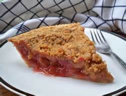 Rhubarb Streusel Pie Recipe - RecipeTips.com