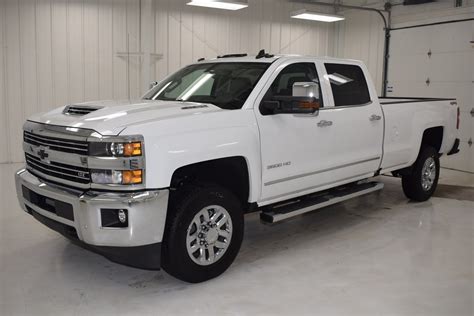 New 2019 Chevrolet Silverado 3500hd Ltz 4d Crew Cab In Paris 105349