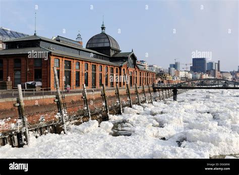 Alte Markt Fischauktionshalle Mit Brücke Fischmarkt Packeis Der