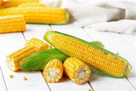 Premium Photo | Raw corn