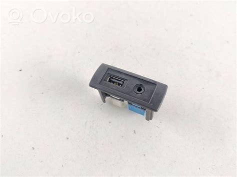 A4478200087 Mercedes Benz Vito Viano W447 Connecteur Prise USB 14 90