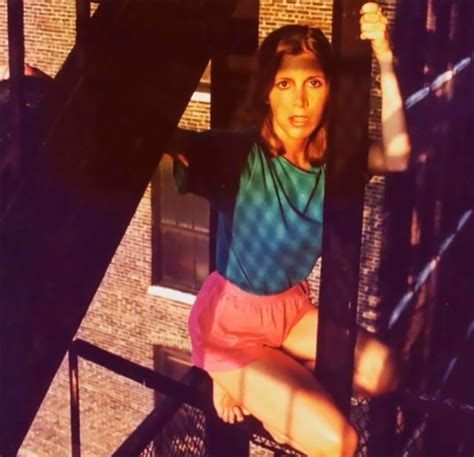 Amazing Photographs Of Carrie Fisher On A Fire Escape In New York City