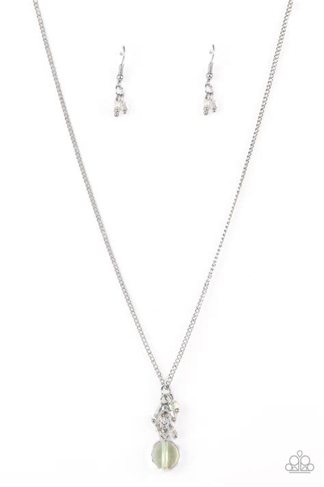 Paparazzi Clustered Candescence White Necklace And Earring Set