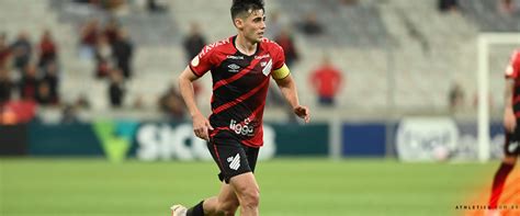 Athletico Paranaense Site Oficial Léo Cittadini Inicia Tratamento