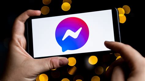 Facebook Testing Bringing Messenger Back Into Main App Mashable