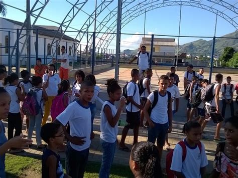 G1 Estudantes Protestam Por Melhorias Em Escola Na Serra ES