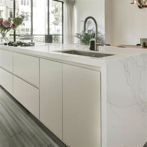 SBI Materials MSI Q Premium Natural Quartz Calacatta Izaro