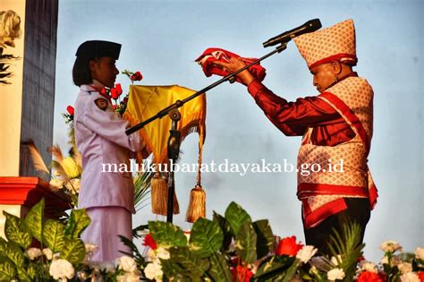 Pemkab Mbd Gelar Upacara Penurunan Bendera Merah Putih Dalam Rangka Hut Ri Ke 79