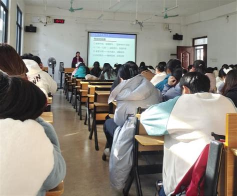 环境与生命科学学院举办考研指导讲座 南宁师范大学