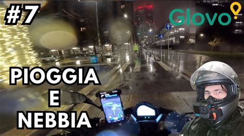 Consegnando Con La Piogga E La Nebbia Pov Di Un Rider A Milano