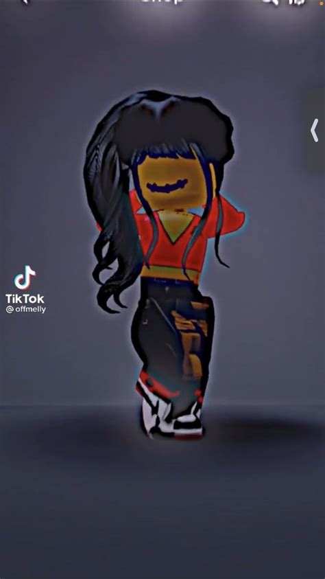 Pin By 😂ℒ𝒾𝒻ℰ ˢ𝓊ᶜ𝓀ˢ 𝓪 ℒ𝒾ℒ😂 On Roblox Girl Avatars Hoodie Roblox Emo