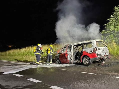 Po Ar Samochodu Osobowego W Rynie Na Miejscu Interweniowali Stra Acy