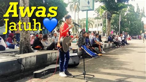 Armada Awas Jatuh Cinta Live Cover At Cfd Alun Jember Youtube