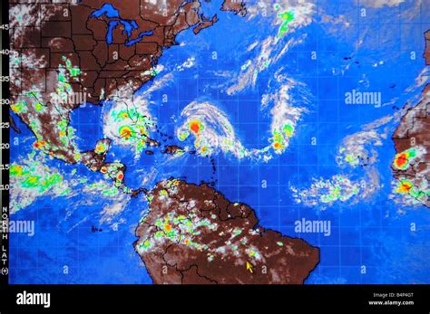 Huracán mapa meteorológicos por satélite como se ve en la internet y TV