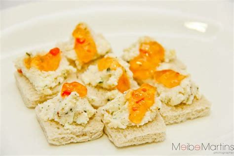 Canapé cream cheese geleia de pimenta Receitas Salgados finos