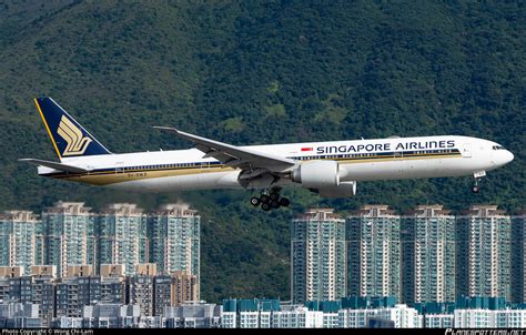 V Swz Singapore Airlines Boeing Er Photo By Wong Chi Lam Id