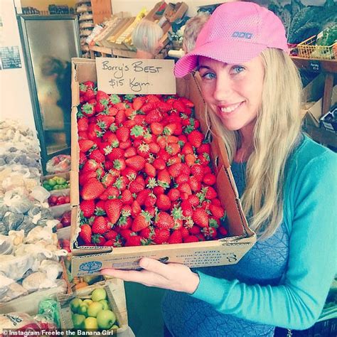 Hot Sexy Freelee Bell Bikini Pics