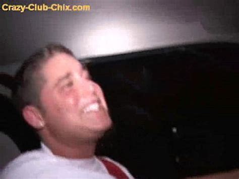 Trío en coche XVIDEOS