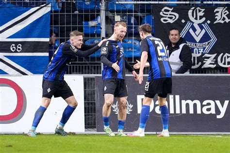 3 Liga Waldhof Mannheim schlägt Ingolstadt Oldenburg gibt rote