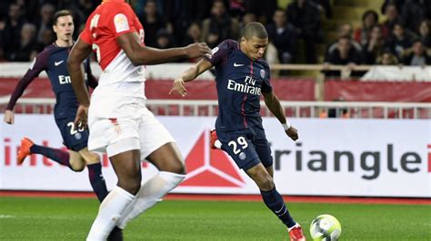 PSG Unai Emery monte au créneau pour Kylian Mbappé Le10sport